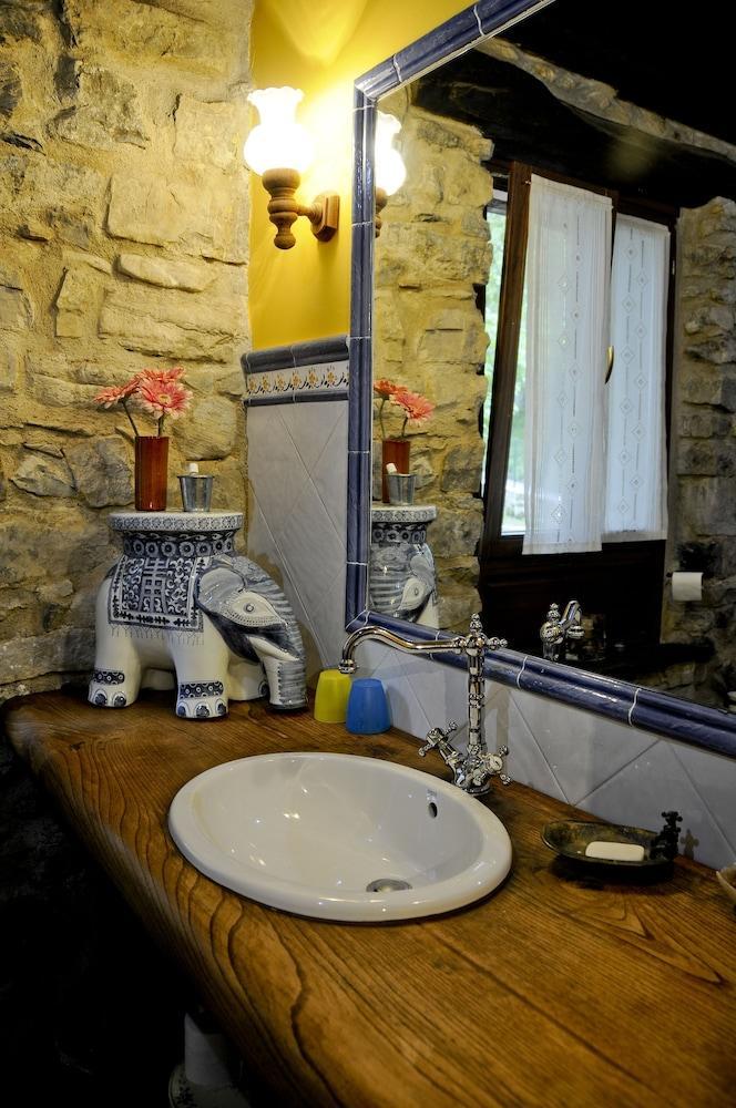 Kaxkarre Guest House อัสติการ์รากา ภายนอก รูปภาพ